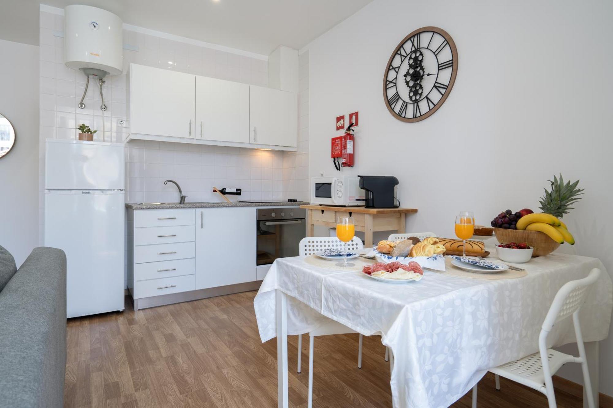 Host Wise - Colorful Fresh Flats - Batalha Apartment Porto Cameră foto